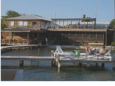 The Main House — Roatan Island, Honduras – CoCo View Resort